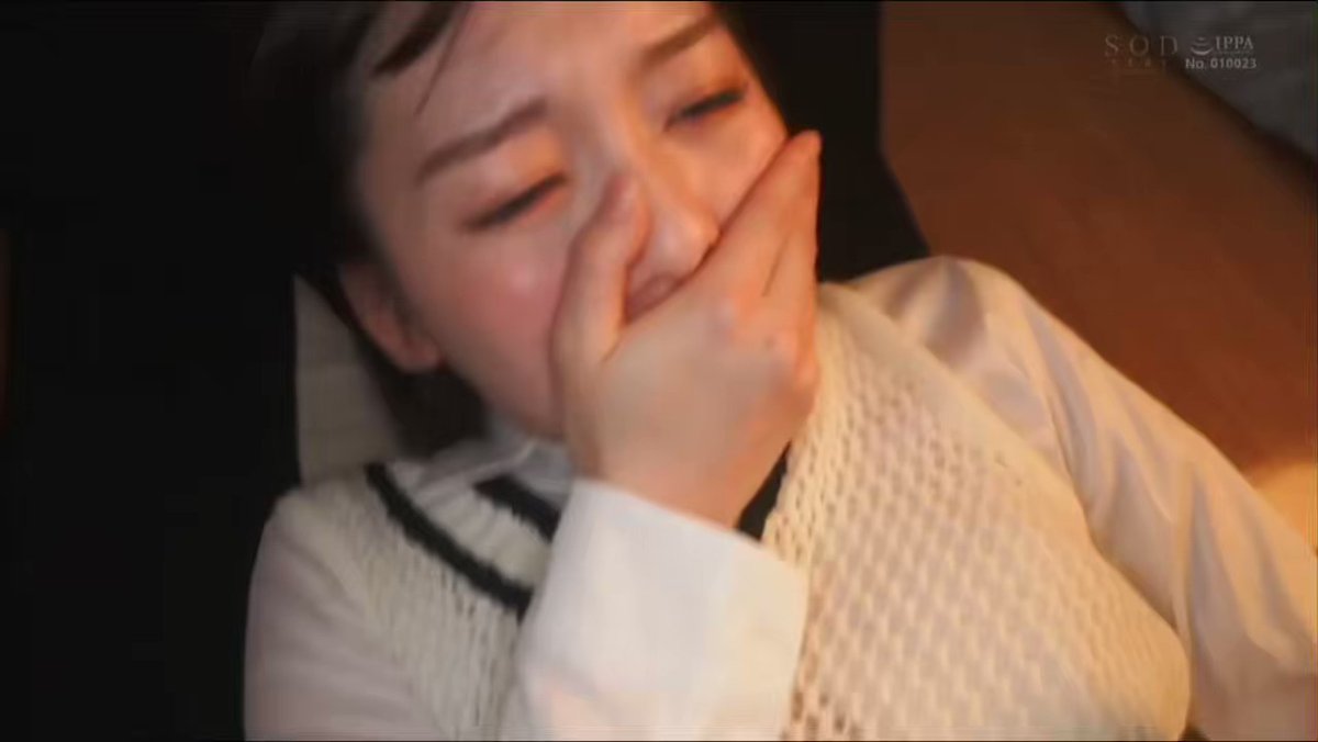 宅飲みNTR ヤリチン男たちが計画したサークルの宅飲み。酔いつぶされた彼女は僕の目の前で輪●レ●プされて、みんなに中出しされていました。 西元めいさ Post2