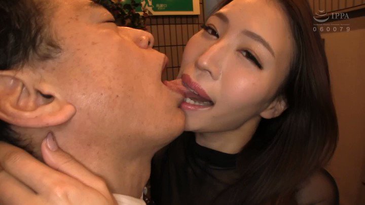 乳首びんびんどすけべスナックママ 爆乳のガチムチ長身アナコンダ痴女 Post1