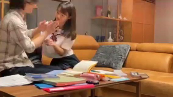 「ちゃんと勉強するからエッチなことも教えて…だって先生のことが好きなんだもん」マジメな女子○生が家庭教師を誘惑する…イケないことだと理解しつつも我慢しきれずエッチすると「ダメダメっ抜いちゃヤダぁ～」膣奥までカニばさみロックで何度も中出し強要する Post18