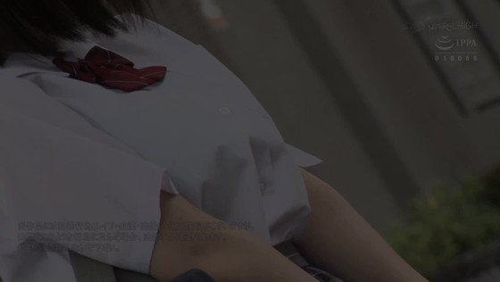 満員バスで背後から制服越しにねっとり乳揉み痴●され腰をクネらせ感じまくる巨乳女子○生17 Post1