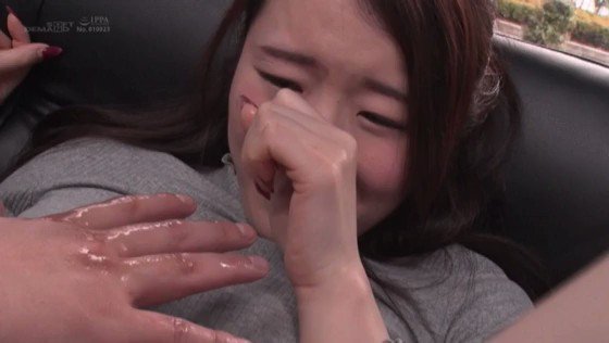 マジックミラー号 彼氏とデート中の女子大生限定！プロ男優の神手マンで潮吹きしなければ10万円！吹いちゃったら彼氏の前で即ハメ罰ゲーム！ Post2