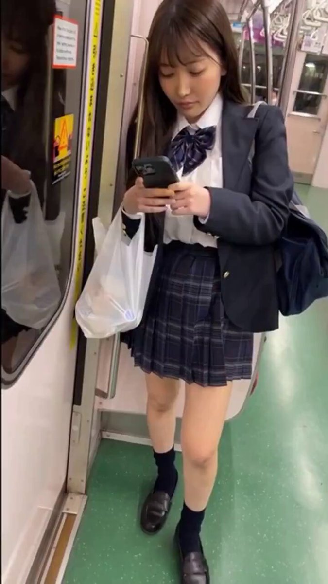 無垢な制服娘の生態を調査、把握… 女子×生【完全盗撮】無防備ワレメ鬼畜精子注入 学校、塾、部活帰り…仕留めるために狙った日の全ての記録 Post8