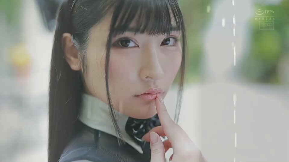 アニメ声オタク美少女めちゃカワ黒コス着て初めてのナマ中出し 胡桃さくら Post17