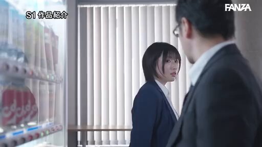 出張先で大大大っ嫌いな中年セクハラ上司とまさかの相部屋に… 朝まで続く絶倫性交に何度もイカされ続けたIカップ新人社員 桃果あかり Post16