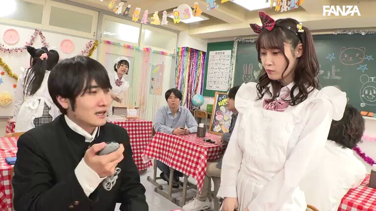 3年C組の文化祭の模擬店は時間停止カフェ2 いつでもストップ！いつでもセクハラできる時間停止カフェはパンチラ見てもおっぱい触ってもキスしても Post2