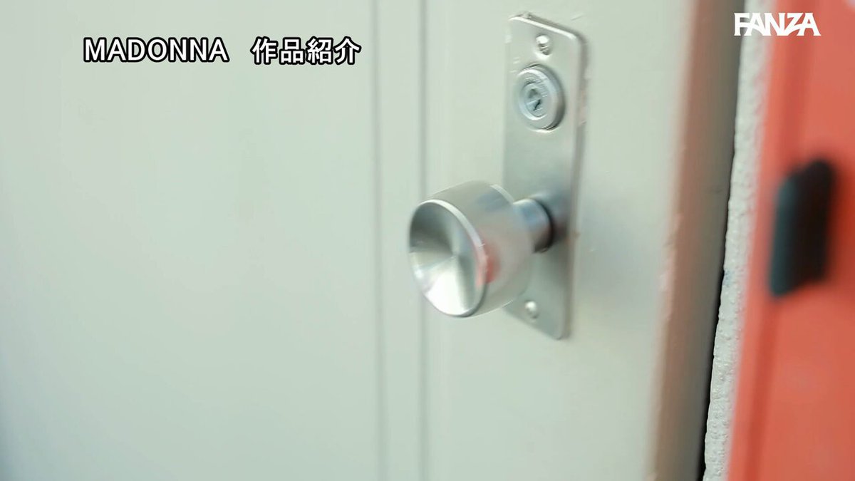 出張で泊まりに来た叔母と同居生活 無防備すぎる仕事終わり蒸れた肉感パンスト姿に僕は理性を狂わされて…。 水野優香 Post1