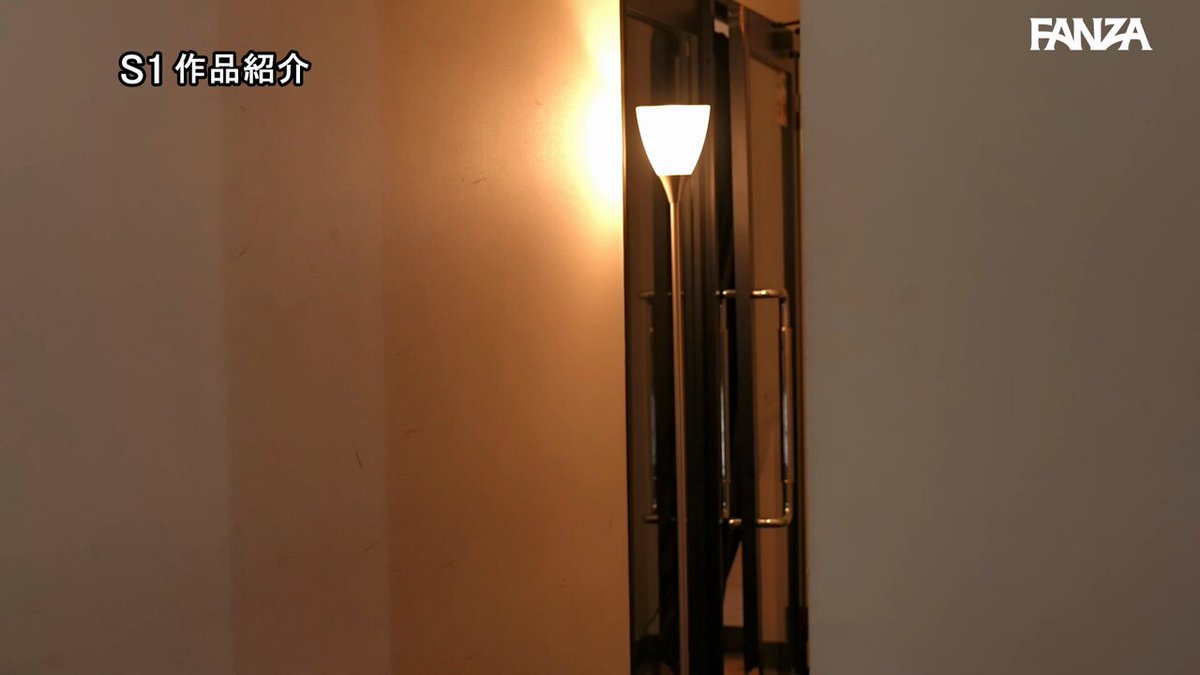 体験入店で何も知らないド新人風俗嬢に【即尺/アナル舐め/イラマ/首輪拘束/首絞め性交/顔射/本番】数々のNG行為ぶっこんでみた！！ 黒島玲衣 Post1