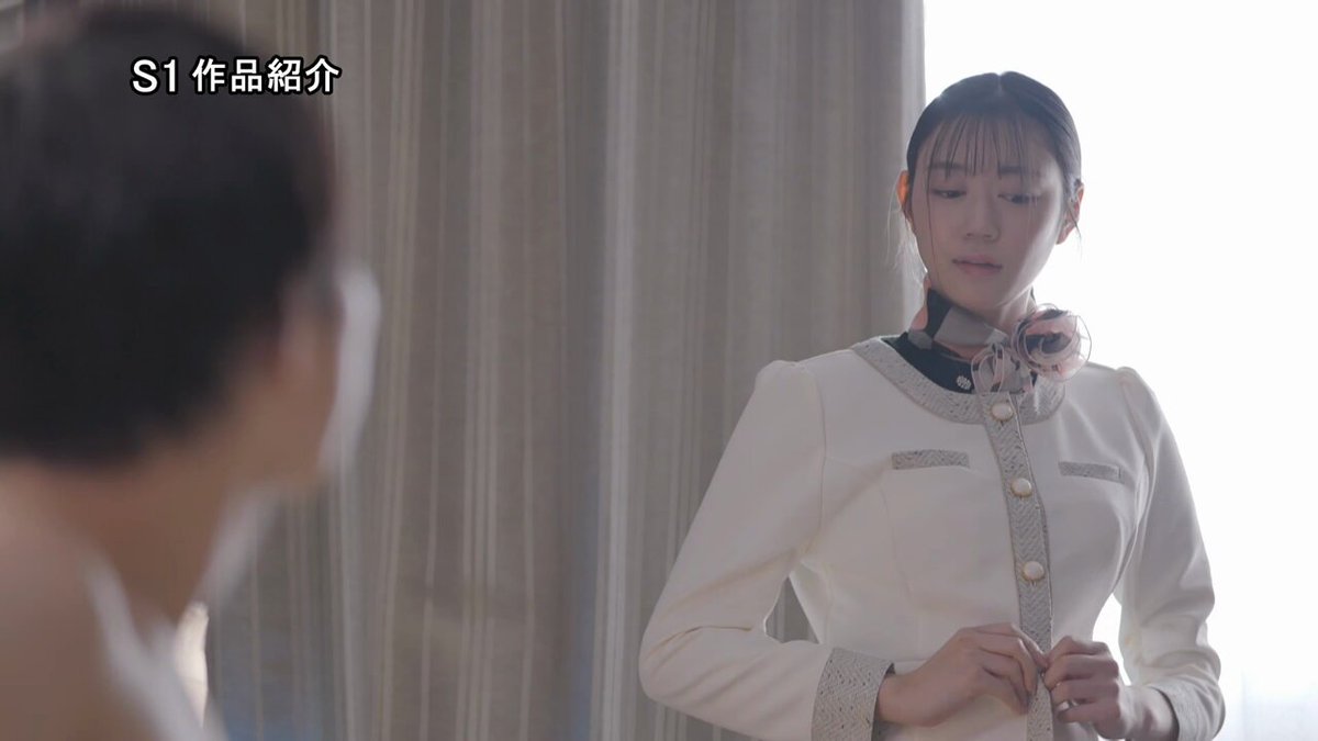 職場の飲み会で酔って目を覚ましたら受付嬢‘みつは’ちゃんと2人きり…清楚なのにムラムラ全開で求愛行動された俺は理性も彼女も忘れて朝まで何度も浮気SEXをしてしまった…。 明日葉みつは Post1